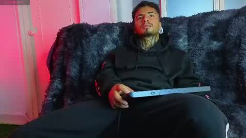 juancamilo66_ online show from July 12, 5:59 pm