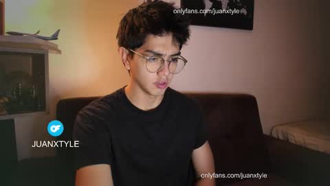 . online show from November 27, 5:59 pm