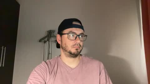 Snapshot of juanchom chatting on January 8, 2:14 pm juanchom online show from January 8, 2:14 pm