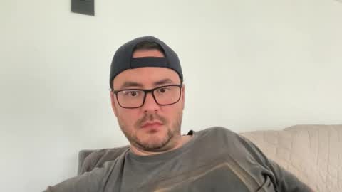 Snapshot of juanchom chatting on October 20, 7:58 pm juanchom online show from October 20, 7:58 pm