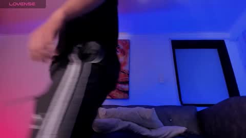 Juan David online show from December 5, 12:55 pm