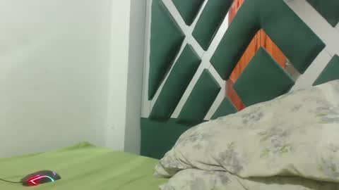 juanfe_style online show from December 16, 3:55 am