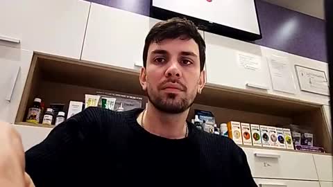 Snapshot of juanibianco chatting on May 31, 12:56 pm Juan Ignacio online show from May 31, 12:56 pm