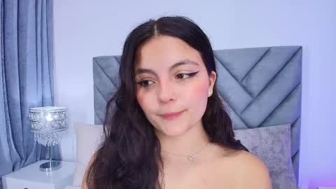 Snapshot of juanita_owens chatting on February 23, 6:23 pm juanita_owens online show from February 23, 6:23 pm