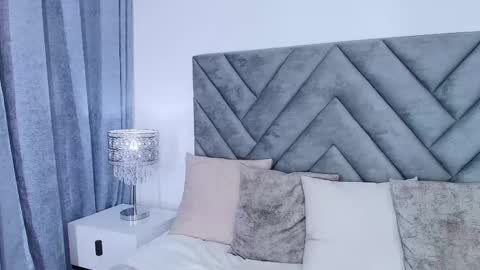 Snapshot of juanita_owens chatting on March 9, 9:25 pm juanita_owens online show from March 9, 9:25 pm