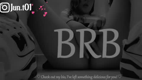 Snapshot of juanita_thorne chatting on April 3, 11:58 pm online show from April 3, 11:58 pm