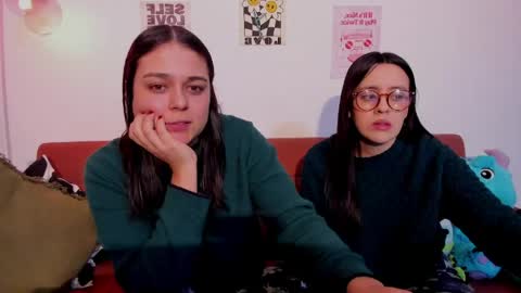 Snapshot of juanitaaa_ chatting on June 10, 4:45 am juanitaaa_ online show from June 10, 4:45 am