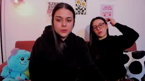 Snapshot of juanitaaa_ chatting on June 12, 6:01 am juanitaaa_ online show from June 12, 6:01 am