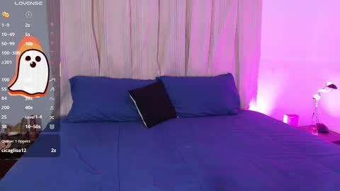 Blue online show from October 11, 4:38 pm