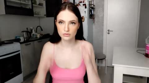 Snapshot of juanitacalcano chatting on May 16, 10:36 am Veronika online show from May 16, 10:36 am