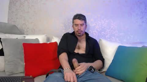 Snapshot of juank_fit45 chatting on December 22, 4:04 pm Juan k online show from December 22, 4:04 pm