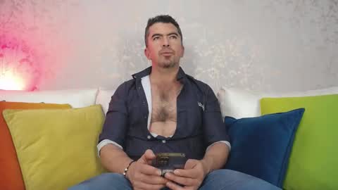 Snapshot of juank_fit45 chatting on February 10, 3:21 am Juan k online show from February 10, 3:21 am