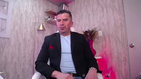 Snapshot of juank_fit45 chatting on March 10, 3:44 am Juan k online show from March 10, 3:44 am