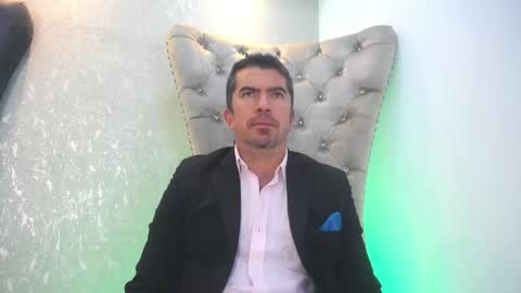 Snapshot of juank_fit45 chatting on April 22, 1:45 pm Juan k online show from April 22, 1:45 pm