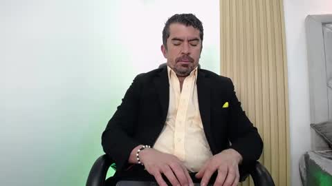 Snapshot of juank_fit45 chatting on May 2, 1:05 pm Juan k online show from May 2, 1:05 pm