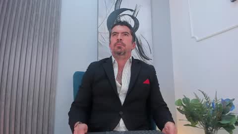 Snapshot of juank_fit45 chatting on May 13, 2:42 am Juan k online show from May 13, 2:42 am