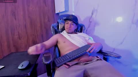 JUAN  online show from March 26, 2:44 pm