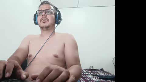 Snapshot of juannieto chatting on March 12, 2:30 am JN online show from March 12, 2:30 am