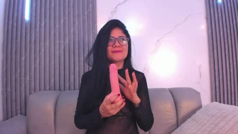 juannita_love online show from May 19, 11:55 pm