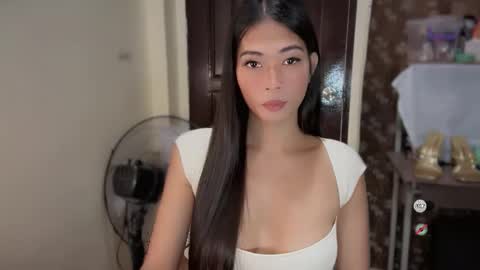 Snapshot of judy_fuckdoll chatting on February 15, 7:51 am JUDY online show from February 15, 7:51 am