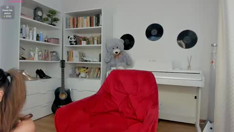 Snapshot of judylea18 chatting on May 10, 9:14 am Judy online show from May 10, 9:14 am