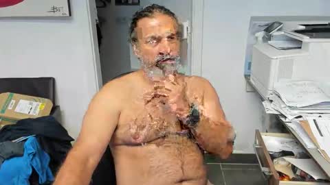 Snapshot of juergenkru chatting on September 16, 11:11 am Giovanni50pro online show from September 16, 11:11 am