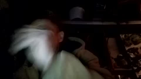 Carlos online show from December 15, 4:51 am