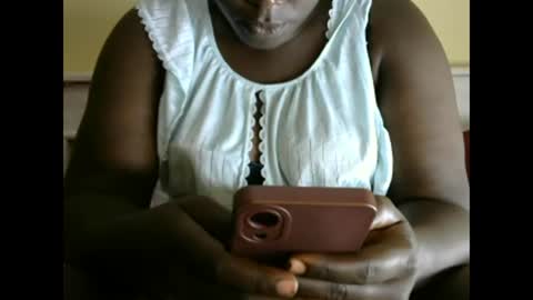 Snapshot of juicy576808 chatting on December 2, 12:51 pm zainabu online show from December 2, 12:51 pm