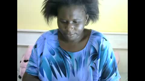 Snapshot of juicy576808 chatting on December 4, 7:34 pm zainabu online show from December 4, 7:34 pm