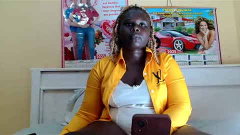 Snapshot of juicy576808 chatting on February 8, 6:44 pm zainabu online show from February 8, 6:44 pm