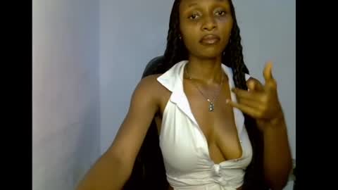 Snapshot of juicy_pinkpussy564197 chatting on July 15, 11:48 am olivia online show from July 15, 11:48 am