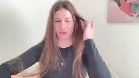 Snapshot of juicyhelenx chatting on July 31, 1:32 pm Elena online show from July 31, 1:32 pm
