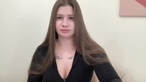 Snapshot of juicyhelenx chatting on August 2, 4:27 pm Elena online show from August 2, 4:27 pm