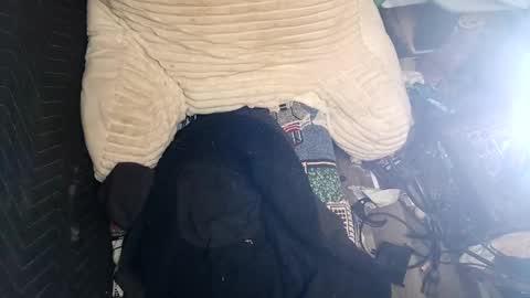 juicyweiner online show from December 14, 9:07 am