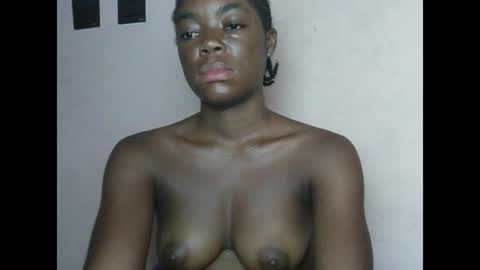 Snapshot of juicyyxboobs chatting on July 3, 8:04 pm juicyyxboobs online show from July 3, 8:04 pm