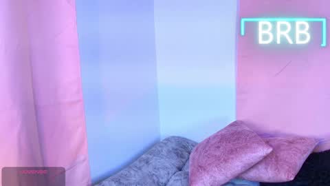 Jules and Gia online show from February 6, 10:07 am