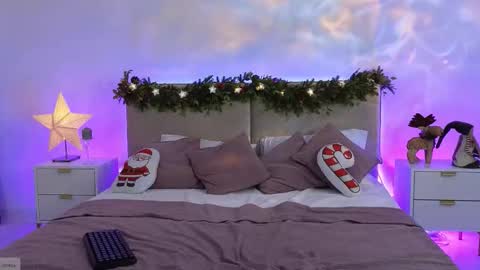 Jules Night online show from December 18, 9:10 pm