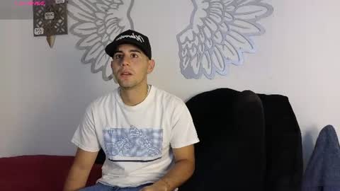 Snapshot of jules_qeen chatting on July 1, 1:29 am jules_qeen online show from July 1, 1:29 am