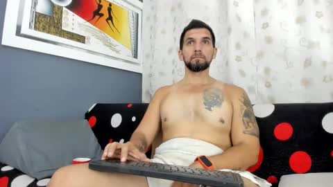 juleslake2 online show from October 26, 6:03 pm