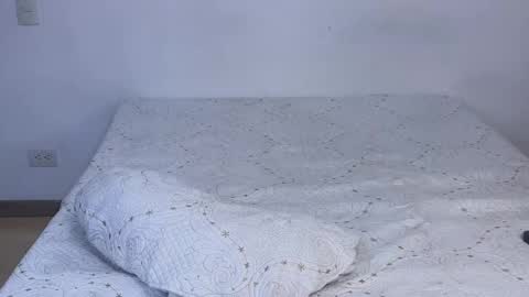 Snapshot of julesxdann chatting on March 4, 3:00 am Jules and Dann  Dont forget to give us thumps up online show from March 4, 3:00 am