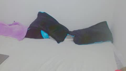  Juliana Torres  online show from February 2, 7:45 pm