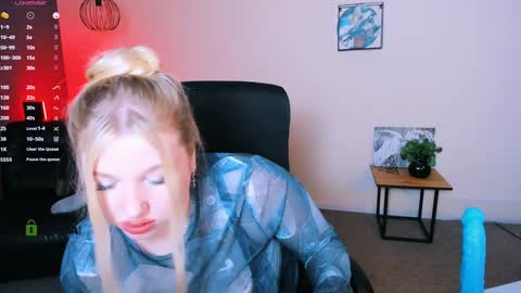 juli kisss online show from December 29, 7:32 pm