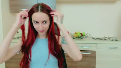 Snapshot of julia__jae chatting on March 27, 7:47 am JuliaJae online show from March 27, 7:47 am