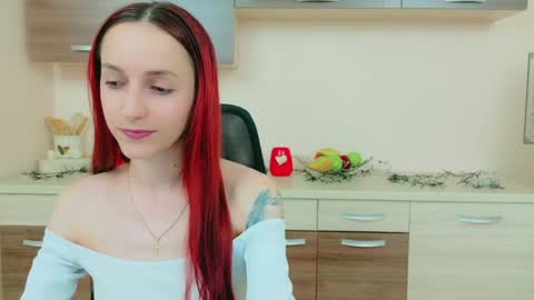 Snapshot of julia__jae chatting on April 7, 6:03 am JuliaJae online show from April 7, 6:03 am
