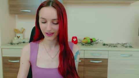Snapshot of julia__jae chatting on April 8, 6:24 am JuliaJae online show from April 8, 6:24 am