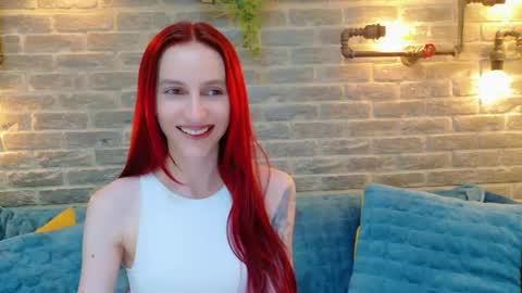 Snapshot of julia__jae chatting on May 5, 6:32 am JuliaJae online show from May 5, 6:32 am