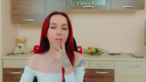 Snapshot of julia__jae chatting on May 22, 6:42 am JuliaJae online show from May 22, 6:42 am