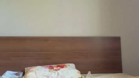 julia_giulia online show from October 7, 7:16 am