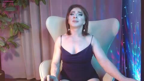 Julia online show from November 7, 9:15 pm