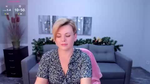 Julia online show from January 4, 12:49 pm